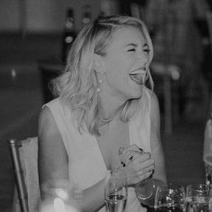 Meet your Posher, Caitlin